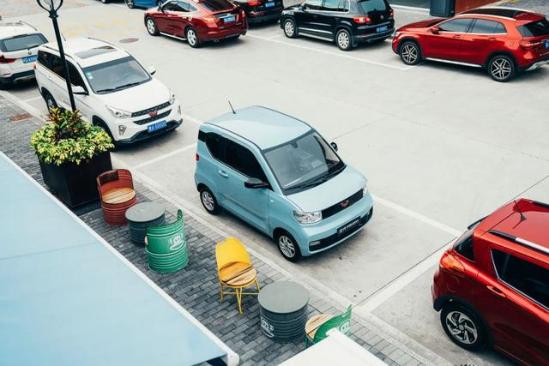五菱又一款神車來了，“人民的代步車”宏光MINI 電動車
