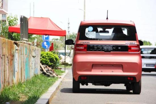 五菱又一款神車來了，“人民的代步車”宏光MINI 電動車